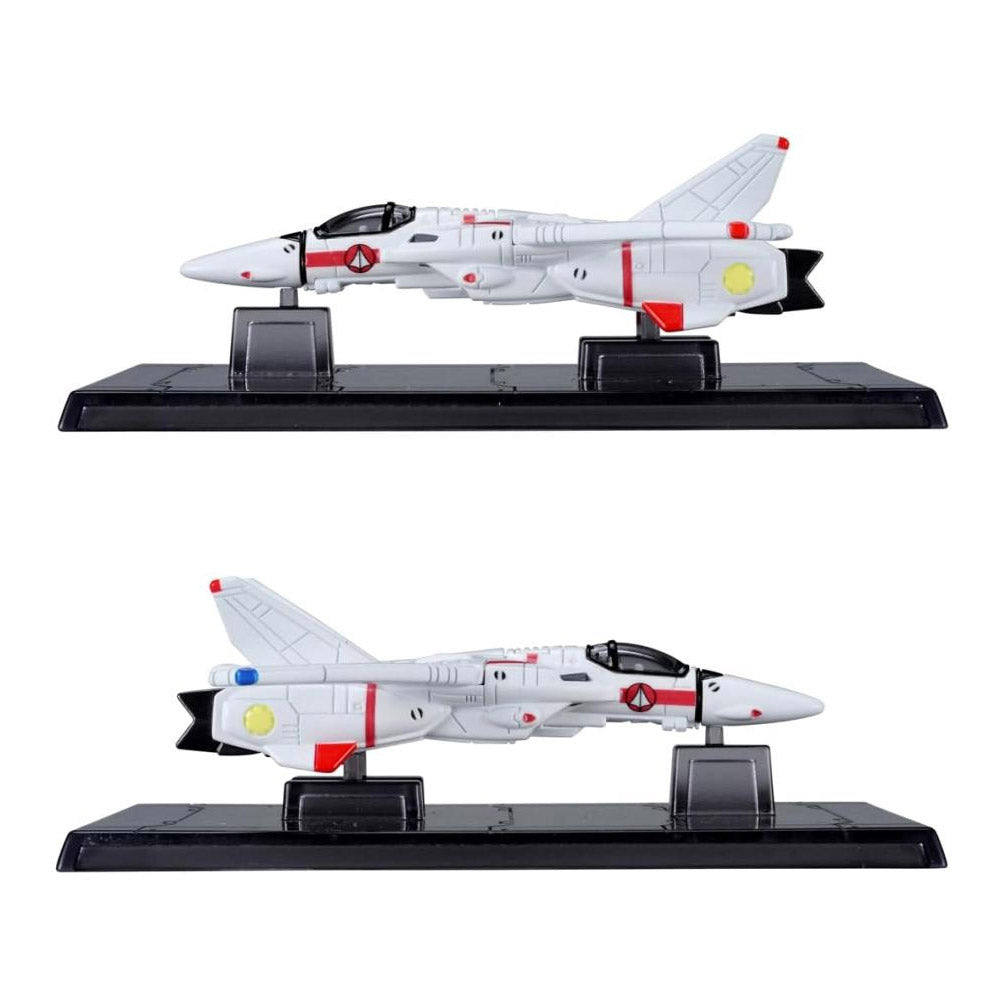 TOMICA PREMIUM UNLIMITED MACROSS VF-1J VALKYRIE (ICHIJO HIKARU) TOMICA PREMIUM UNLIMITED MACROSS VF-1J VALKYRIE (ICHIJO HIKARU)